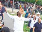 « J’ai pu le voir de super près » : Snoop Dogg embrase la foule à Saint-Denis lors du relais de la flamme olympique