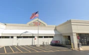 États-Unis : elle vivait depuis un an dans une enseigne aménagée sur le toit d’un supermarché