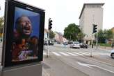 Pollution lumineuse, sécurité routière… L’arrivée des panneaux digitaux publicitaires pose question à Colmar