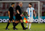 « Tu te chies dessus » : l’énorme coup de sang de Lionel Messi envers l’arbitre de Paraguay-Argentine