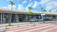 Violences en Martinique : l’aéroport fermé, plus de 1000 passagers déroutés en Guadeloupe