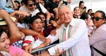 “Ya no puedo forzar más a mi pobre corazón”: AMLO reitera que se retirará y pide no ser molestado