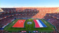 El paraguayo Almirón, primer expulsado del Mundial por taparse la boca al hablar con un rival; Turquía queda eliminada