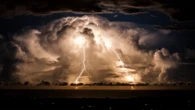How lightning passes gas