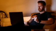 Does eating late at night really cause weight gain? A nutritionist explains.