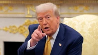   Donald Trump, empêtré dans l’affaire Epstein, allume un contre-feu en visant Barack Obama  