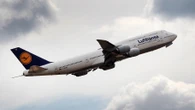   Cet avion de la Lufthansa a volé pendant dix minutes sans pilote ni copilote avant d’atterrir en urgence à Madrid  