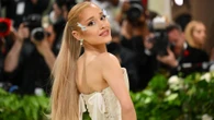   La Maison Blanche répond à Ariana Grande après des critiques sur Donald Trump et n’aurait pas pu être de plus mauvais goût  