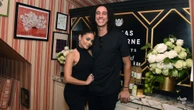 Vanessa Hudgens shows off engagement ring