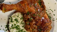 How to make the fried chicken that became this chef's Juneteenth traditionEric McCree of File Gumbo Bar talks about his family's Juneteenth tradiitons.6/19/2023 04:02:00 EDT