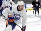 Connor McDavid skates with Edmonton Oilers for first time since ankle injury