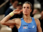 Wild-card Lois Boisson stuns No. 6 Mirra Andreeva to reach French Open semis