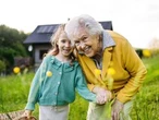 DEAR ABBY: Move closer to family creates distance instead