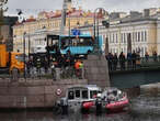 Wild deadly bus plunge off bridge in St. Petersburg, Russia captured on video