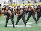 College football announcer apologizes after body-shaming halftime dancers