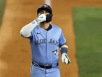 Bo Bichette's pinch-hit blast in ninth lifts low-scoring Jays to improbable series win over host Texas