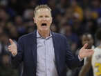 Warriors coach Steve Kerr hilariously trolled at Suns game