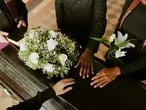 DEAR ABBY: Woman wishes to acknowledge kindness after tragic loss
