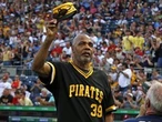 Dave Parker, hard-hitting outfielder nicknamed ’the Cobra,’ dies at 74