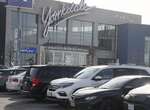 Cops hunting three suspects in brazen Yorkdale smash and grab Cartier heist