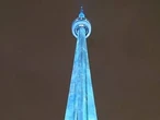 WARMINGTON: Drake 'freezes' CN Tower to launch his new Iceman album