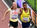 A shoulder to lean on: Steeplechaser stops, lends a helping hand to a struggling competitor