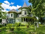 Colin and Justin: Should you buy a run-down mansion?
