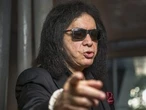 KISS rocker Gene Simmons recovering after scary car crash