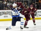 Winnipeg Jets sign Nino Niederreiter to three-year contract extension