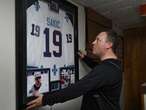 Quebec Nordiques fans turn up to see Kings, but still mourn lost hockey team