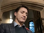 Liberal heavyweight calls for new party leader, predicts Trudeau will decide soon whether to quit  