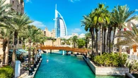 Dubaj udaje, że wojny nie ma. System nagród za ściąganie turystów