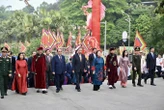 'Chọn con đường dựng xây đất nước phồn vinh thì không được nản lòng trước khó khăn'