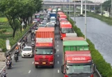 Kiến nghị tách làn xe cơ giới và thô sơ trên quốc lộ