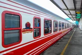 Tàu khách hạng sang Hà Nội - Hải Phòng trước ngày lăn bánh