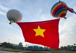 Nghệ An bay đại kỳ Tổ quốc kỷ niệm 135 năm ngày sinh Chủ tịch Hồ Chí Minh