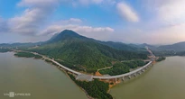 Những cầu cạn trên cao tốc Vũng Áng - Bùng