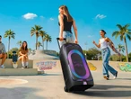 Samsung trae a México su bocina que parece una maleta, tiene ruedas y quiere ser la protagonista de cualquier reunión 