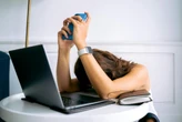 Los celulares han mejorado nuestras vidas, pero la ciencia lo tiene claro: cada vez es más difícil concentrarnos 