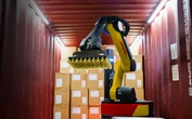 DHL ha encontrado la fórmula ideal para descargar sus camiones dos veces más rápido: usar robots y quitar a los humanos 