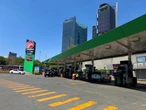 Hacienda reduce el impuesto a las gasolinas Magna y diésel por lo que pagarás menos dinero al llenar tu tanque de combustible 