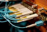 El internet en México tiene un problema: hay más fibra óptica que nunca, pero las velocidades no despegan 