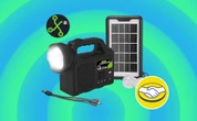 Esta lampara funciona como power bank, incluye paneles solares para estar prevenido ante los apagones por el huracán Beryl 