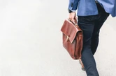 Los millennials ya son unos "vejestorios" para las empresas tech. La Generación Z le come la tostada a los profesionales mayores 