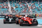 LEGO creó autos de F1 funcionales con más de 400 mil bloques para regalarnos la carrera más lenta de todos los tiempos 