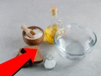 Qué hace el vinagre cuando se mezcla con otros productos de la casa: 9 increíbles usos para el hogar 