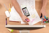 Hay gente que está gastando miles de euros para encontrar trabajo: servicios premium, coaches profesionales o en software