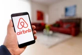 Airbnb tiene su nueva arma para romper a muchos hoteles: reserva primero y paga después 