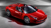 Ahorró 10 años para comprar un Ferrari y la felicidad duró solo una hora: se quemó en plena autopista 