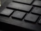 Windows 10 se despide este año, pero sus actualizaciones siguen rompiendo funciones: buscar 'emojis' ahora será más difícil 